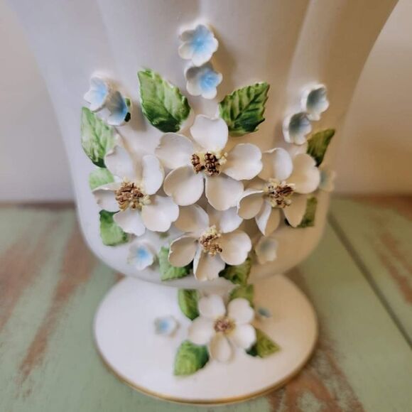 1950's Norcrest Dogwood or Cherry Blossom Flower Pedestal Vase - Picture 3 of 14